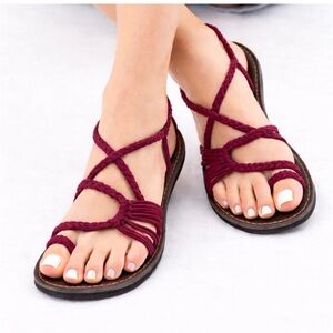 PLAKA 8 Palm Leaf Flat Sandals Original Sangria Red Burgundy Strappy Braided NEW